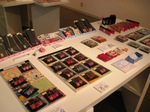 2011 8 豆本&タペストリー展 006.jpg